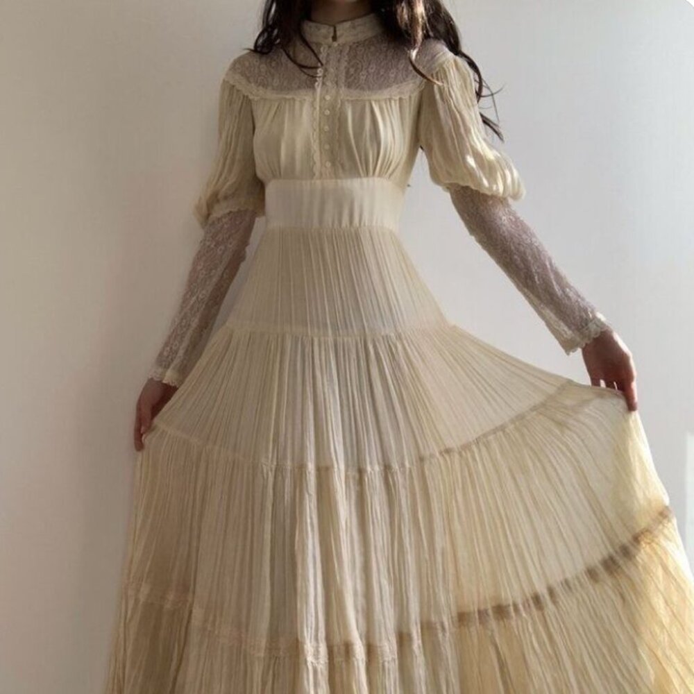 SOLD Vintage 70's Gunne Sax Dress